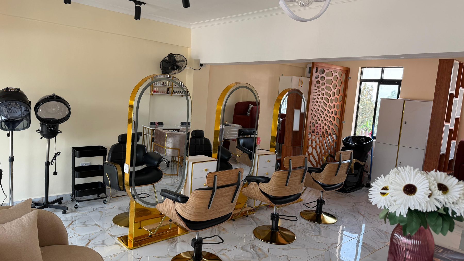 Curl Couture Salon & Spa gallery image