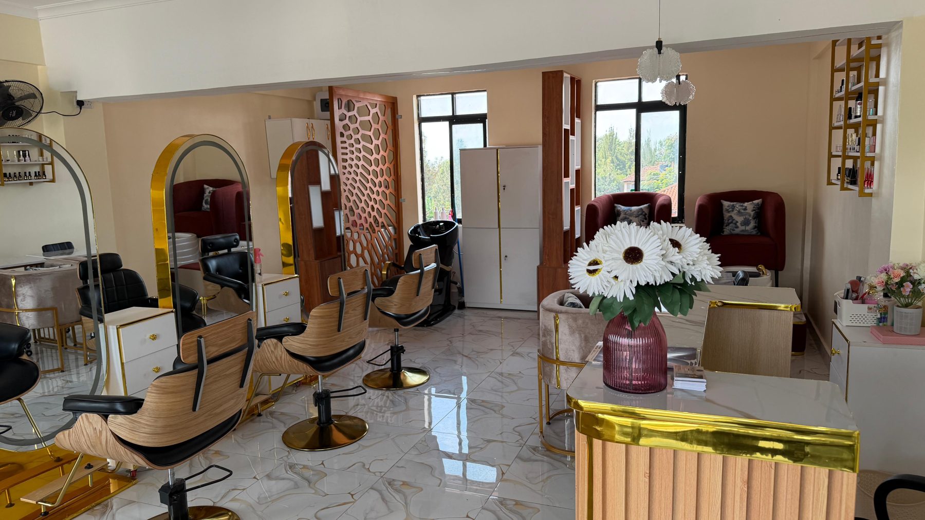 Curl Couture Salon & Spa gallery image